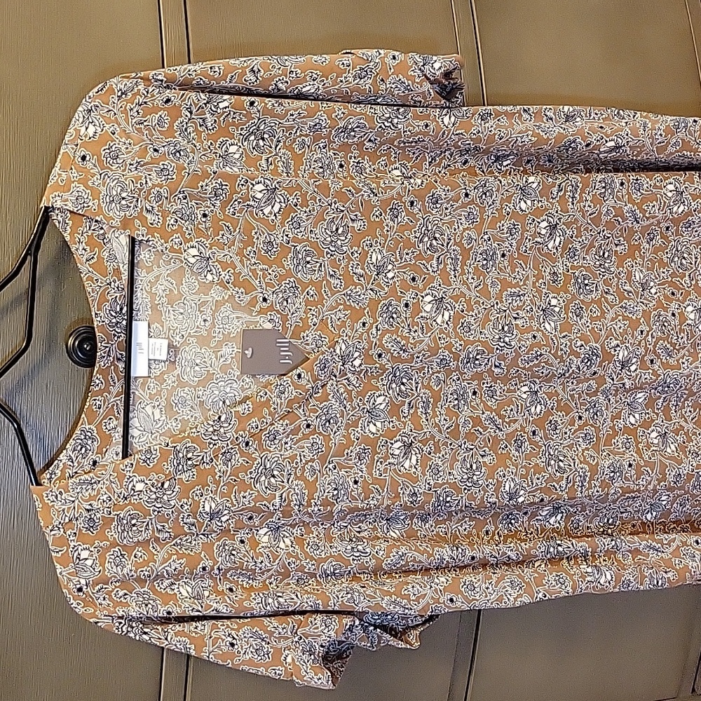 Vneck Jjill rayon top